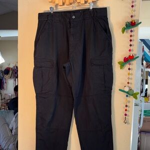 EUC 511 TACTICAL Black Cargo Utility Pants size XL. Long Inseam.